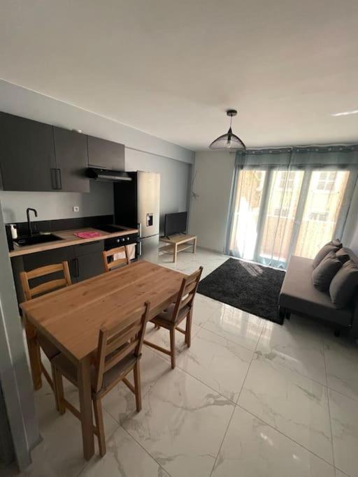 Logement Renove Gare St Charles Appartement Marseilles Buitenkant foto